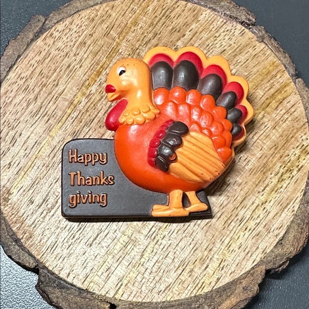 Vintage Thanksgiving Pin